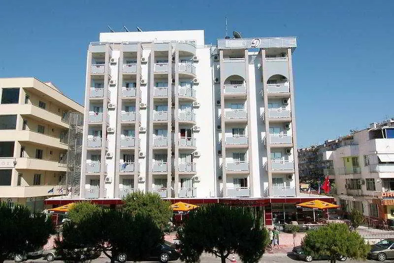 Duqqan Deluxe Hotel 쿠사다시
